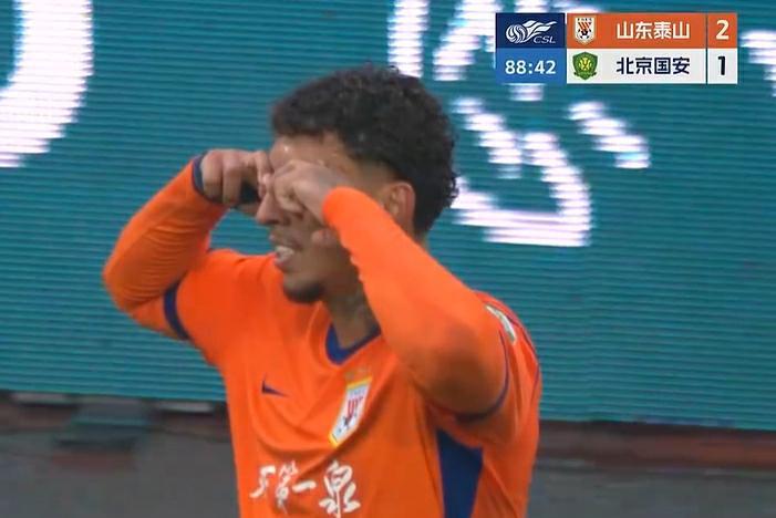 京鲁大战火花四溅；泰山险胜国安，积分终于清零。