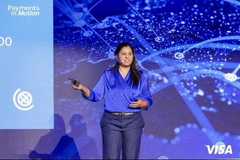  支付脉动加速前行；AI赋能跨境资金高效循环。 IT技术 支付脉动加速前行；AI赋能跨境资金高效循环。 IT技术