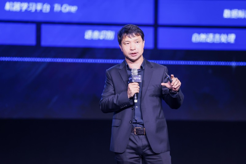  数字化转型中的星辰大海：从天眼探星看企业智能的底层逻辑 企业服务