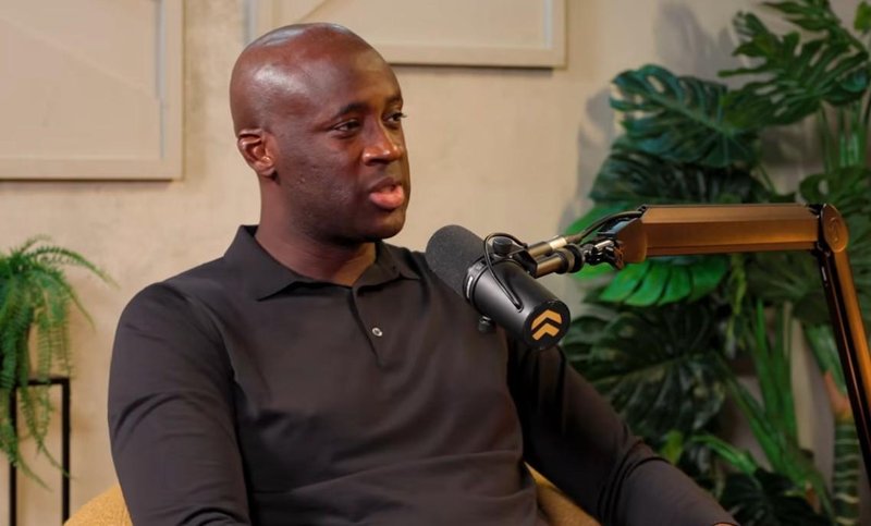 【内幕揭秘】顶级豪门更衣室的战术博弈与心理博弈法则