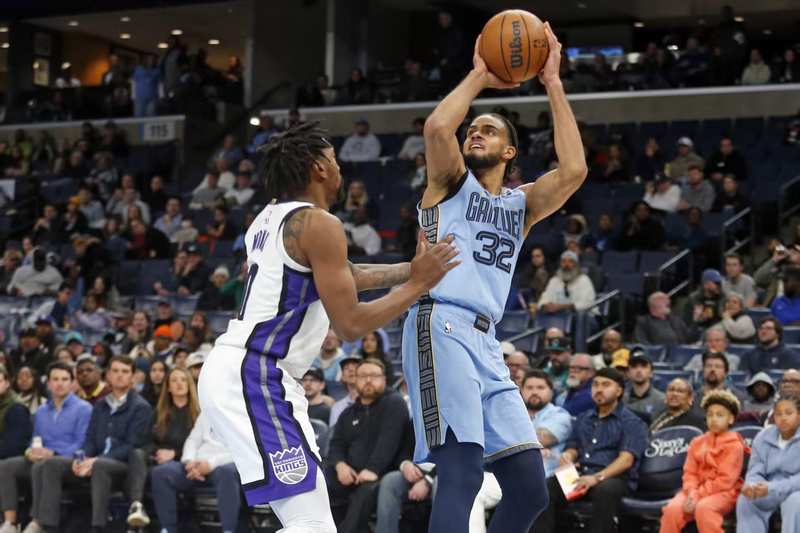  【技术解码】吕佩尔三双背后：灰熊空间型内线的战术价值与数据解析 体育新闻