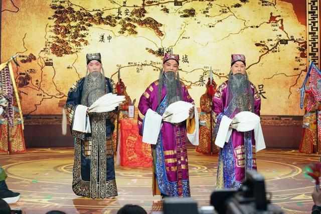  【开箱戏的舞台技术解码】当传统戏曲遇见跨界融合：梨园春幕后的艺术突破 文化旅游