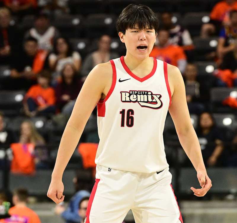  【技术解码】杨瀚森G联赛准两双数据背后的战术价值与技术演进 体育新闻