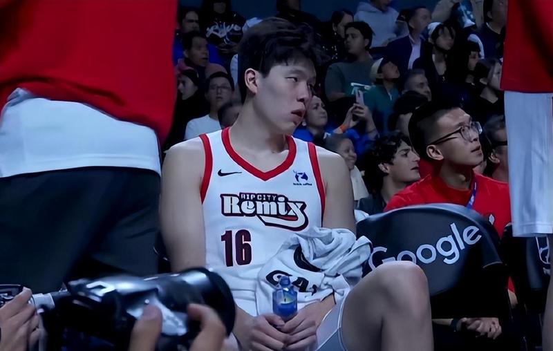  【技术解码】杨瀚森G联赛准两双数据背后的战术价值与技术演进 体育新闻