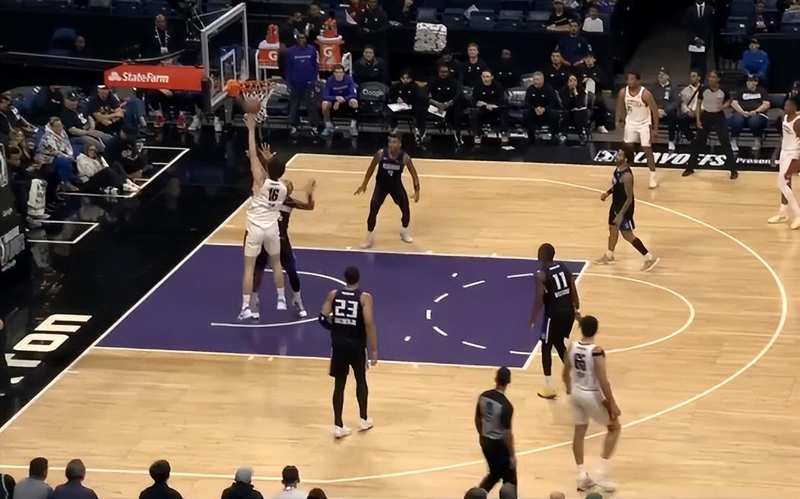  【技术解码】杨瀚森G联赛准两双数据背后的战术价值与技术演进 体育新闻