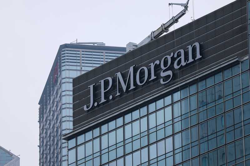  从74%到82%：保险业CEO信心指数跃迁背后的AI战略博弈 新闻