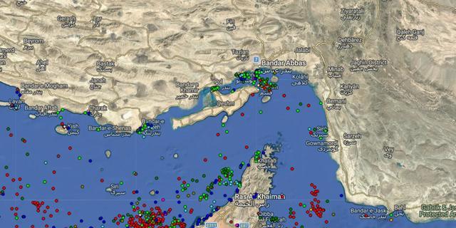  【战略深度】霍尔木兹反封锁：特朗普的石油绞杀战与伊朗的结构性死穴 新闻