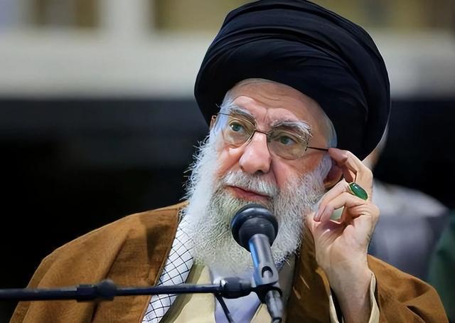  【战略深度】霍尔木兹反封锁：特朗普的石油绞杀战与伊朗的结构性死穴 新闻